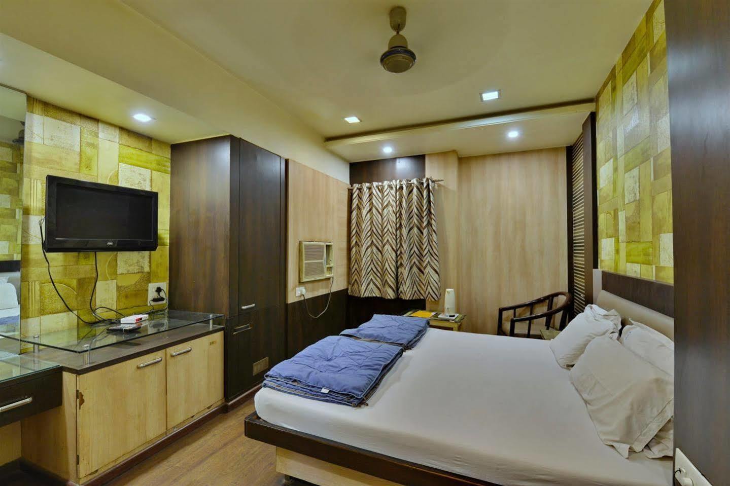 Hotel Kanishka Rāipur Exteriér fotografie