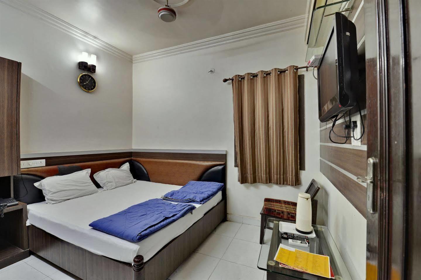 Hotel Kanishka Rāipur Exteriér fotografie